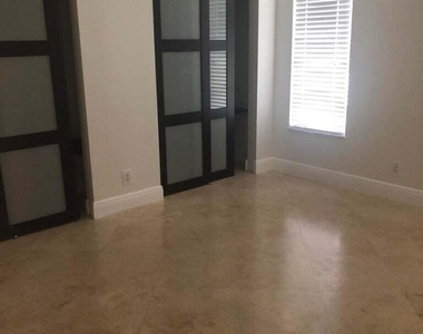 8649 Nw 57th Court - Photo Thumbnail 15
