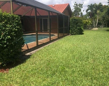 8649 Nw 57th Court - Photo Thumbnail 27