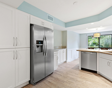 204 Sea Oats Drive - Photo Thumbnail 8