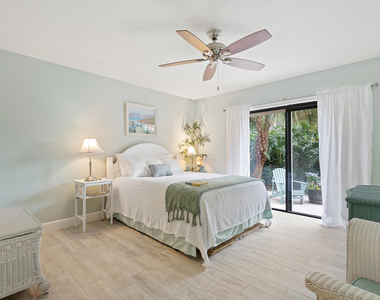 204 Sea Oats Drive - Photo Thumbnail 11