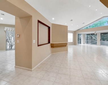 11081 Springbrook Circle - Photo Thumbnail 6