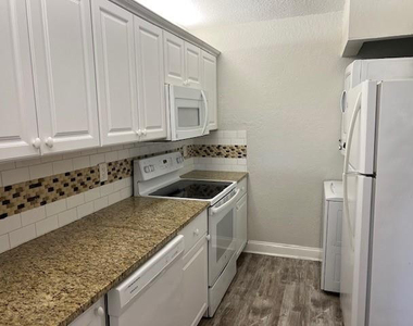 2588 Riverside Drive - Photo Thumbnail 4