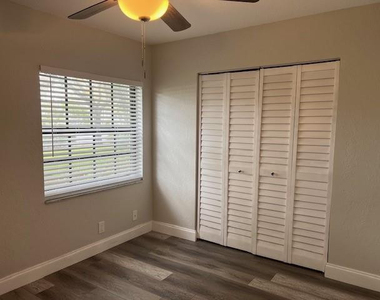 2588 Riverside Drive - Photo Thumbnail 22