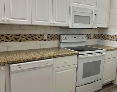2588 Riverside Drive - Photo Thumbnail 3