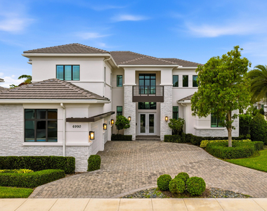 6990 Nw 27th Avenue - Photo Thumbnail 1