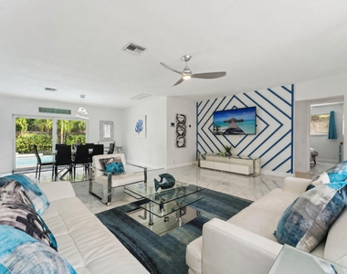 1243 Garfield Street - Photo Thumbnail 1