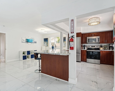 1243 Garfield Street - Photo Thumbnail 7