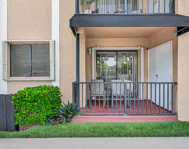 6043 10th Avenue N - Photo Thumbnail 1