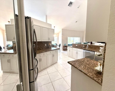 9392 Cascade Court - Photo Thumbnail 15
