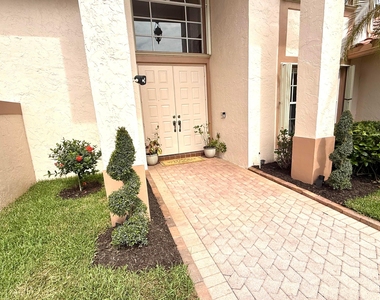 9392 Cascade Court - Photo Thumbnail 2