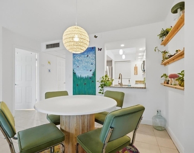 108 Royal Park Drive - Photo Thumbnail 10