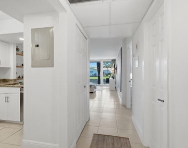 108 Royal Park Drive - Photo Thumbnail 9