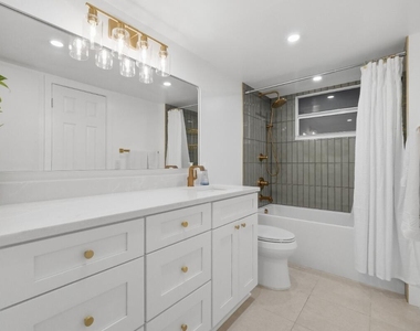 108 Royal Park Drive - Photo Thumbnail 6