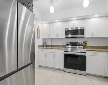108 Royal Park Drive - Photo Thumbnail 15
