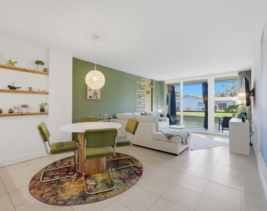 108 Royal Park Drive - Photo Thumbnail 4