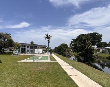 6503 Winfield Boulevard - Photo Thumbnail 18