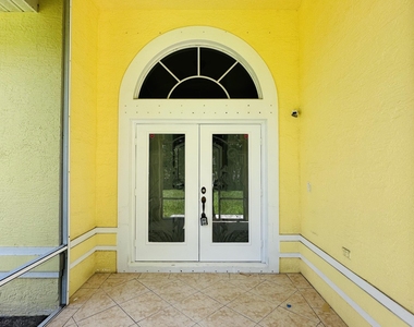16611 68th Street N - Photo Thumbnail 5
