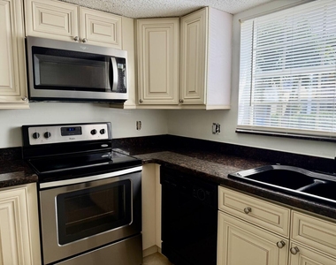 6308 La Costa Drive - Photo Thumbnail 6