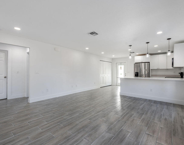 4959 Se Primrose Way - Photo Thumbnail 8