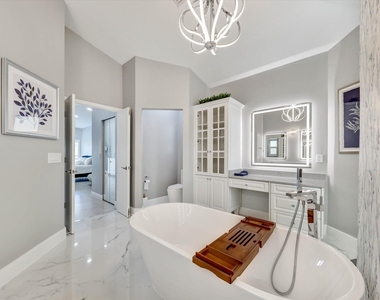 10370 Nw 50th Court - Photo Thumbnail 21