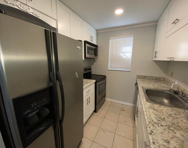 650 Sw 2nd Avenue - Photo Thumbnail 5