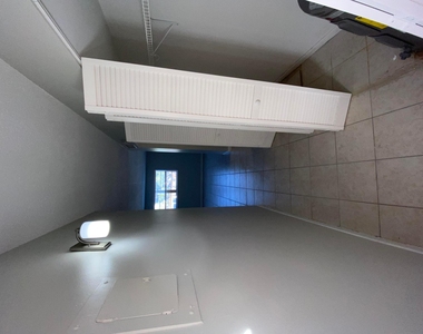 650 Sw 2nd Avenue - Photo Thumbnail 3