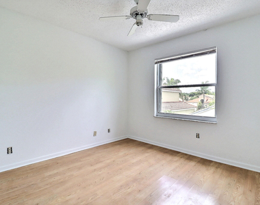 9401 Aegean Drive - Photo Thumbnail 21