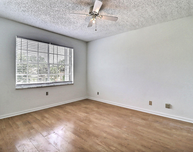 9401 Aegean Drive - Photo Thumbnail 22