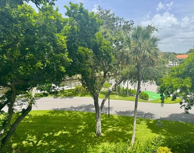 799 Jeffery Street - Photo Thumbnail 27