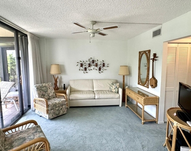 799 Jeffery Street - Photo Thumbnail 20
