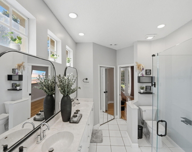 609 Sw St Thomas Cove - Photo Thumbnail 22