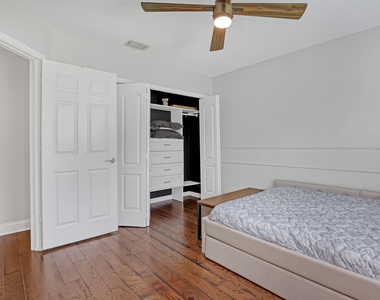 12925 Saint Davids Court - Photo Thumbnail 31
