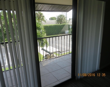 623 Sea Pine Way - Photo Thumbnail 8