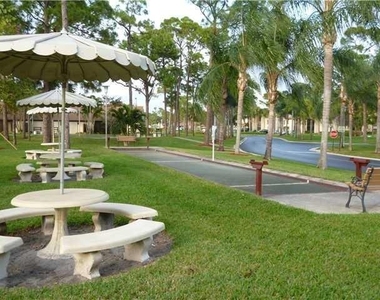 623 Sea Pine Way - Photo Thumbnail 23