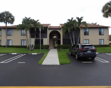 623 Sea Pine Way - Photo Thumbnail 2