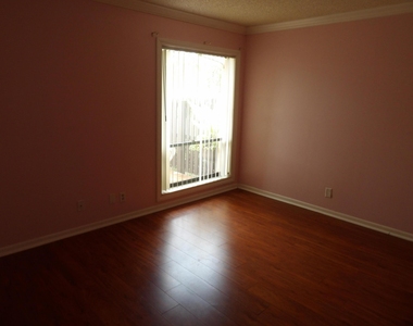 604 Sea Pine Way - Photo Thumbnail 15