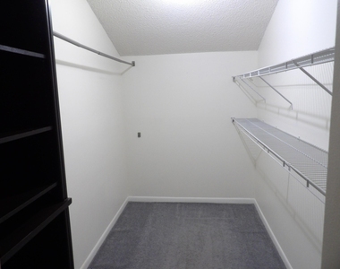 604 Sea Pine Way - Photo Thumbnail 19