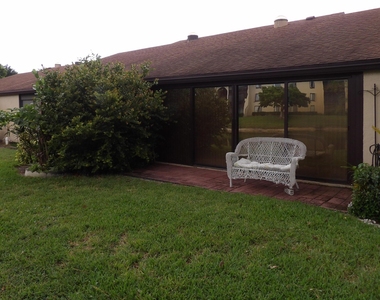 604 Sea Pine Way - Photo Thumbnail 25