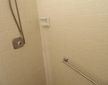 604 Sea Pine Way - Photo Thumbnail 21