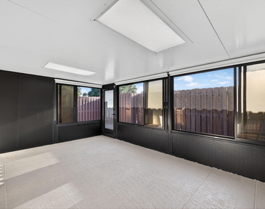 5612 Se Riverboat Drive - Photo Thumbnail 6