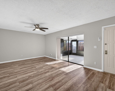 5612 Se Riverboat Drive - Photo Thumbnail 8