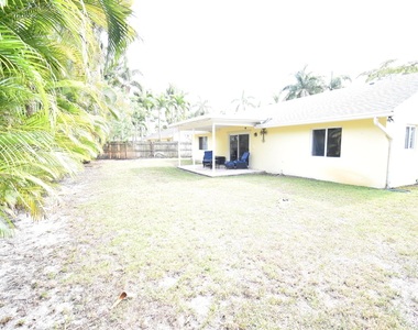 9426 Southampton Place - Photo Thumbnail 30