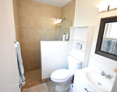 9426 Southampton Place - Photo Thumbnail 14