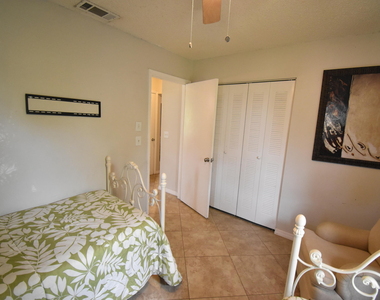 9426 Southampton Place - Photo Thumbnail 19