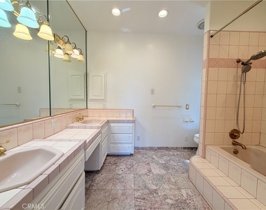 5190 Via Del Valle - Photo Thumbnail 9