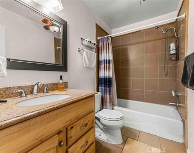2101 E 21st Street - Photo Thumbnail 8