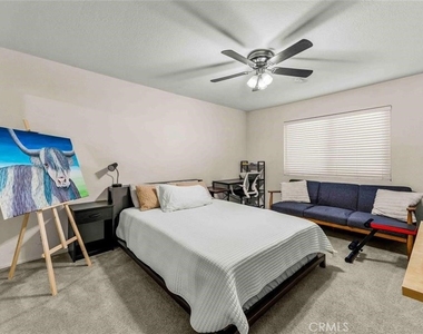 2101 E 21st Street - Photo Thumbnail 7