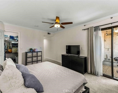2101 E 21st Street - Photo Thumbnail 11
