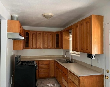 4091 Dwight Avenue - Photo Thumbnail 7