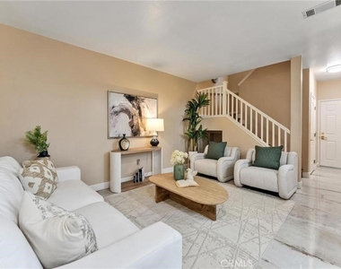 312 Torito Ln - Photo Thumbnail 9